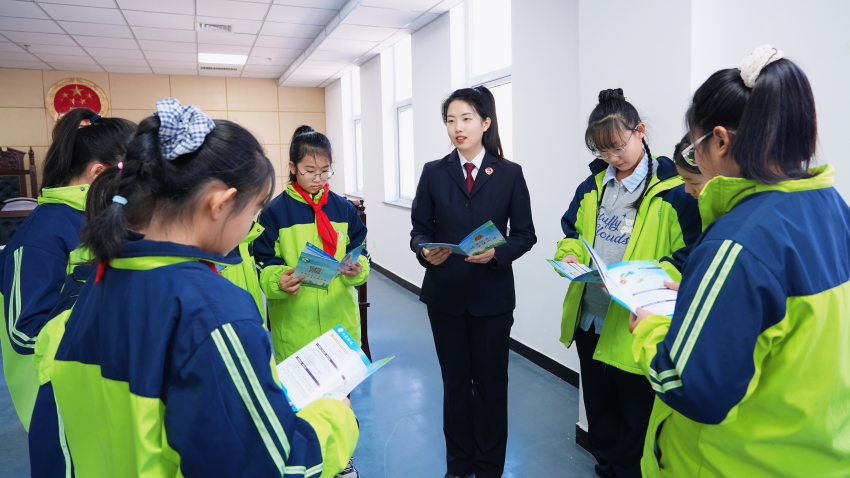 一场别开生面的模拟法庭活动